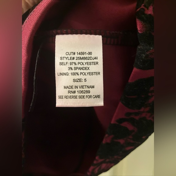 TRIXXI Burgundy Floral Body Con Dress Core Social Size 5 JUNIOR 14591 - Picture 2 of 4